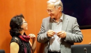 Mrs. Le Thi Minh Ha (l.) visited MP Martin Patzelt (r.) at German Bundestag in November 2014